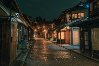 Thumbnail of ILCE-6300, 20mm, f/5.6, 1/15s, ISO1600 | Photo by YAMAMOTO DAISUKE